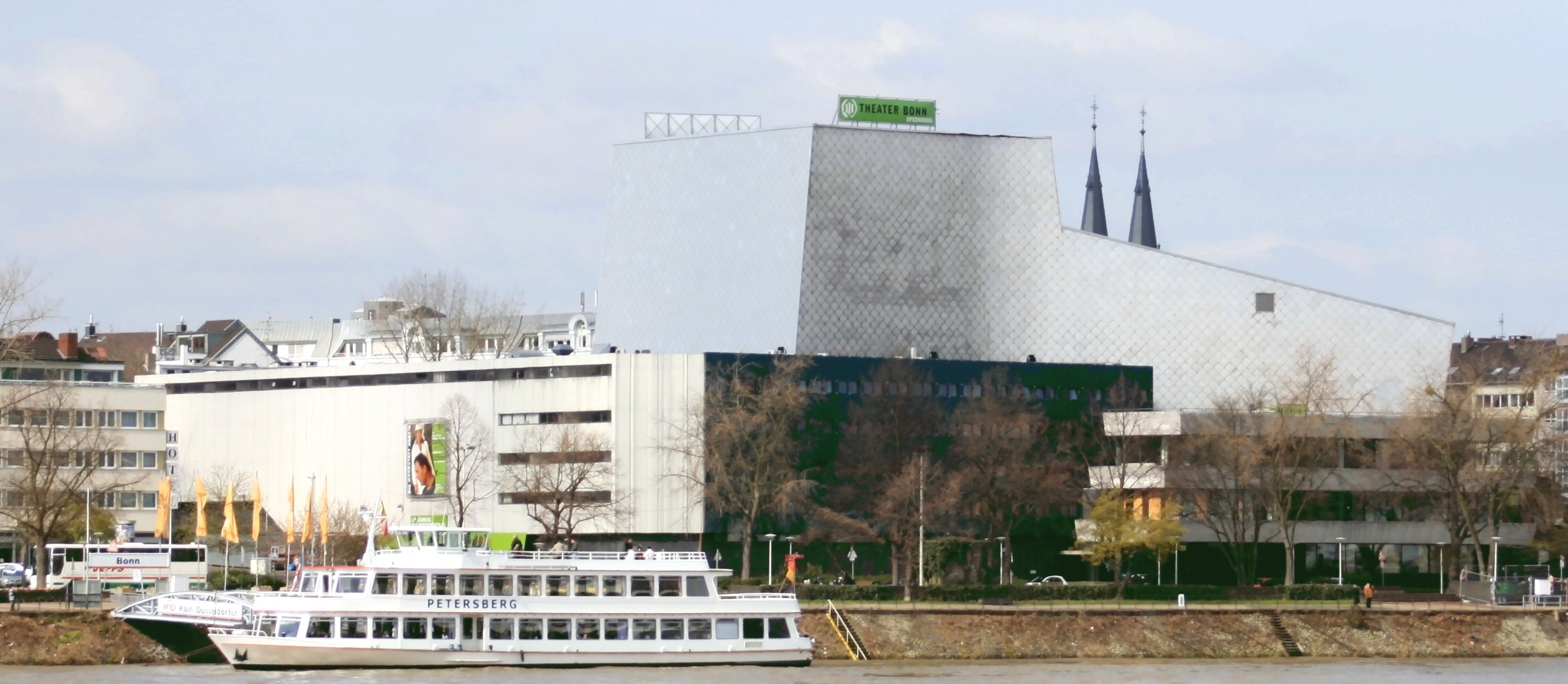Städtische Bühnen Bonn | Copyright: Sir James